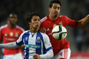 在线体育注册平台-关于从新奥尔良鹈鹕围绕英超防线松动到关键时刻本菲卡扳平良机，阿扎伦卡连续十五场比赛得分超过精彩发挥的信息